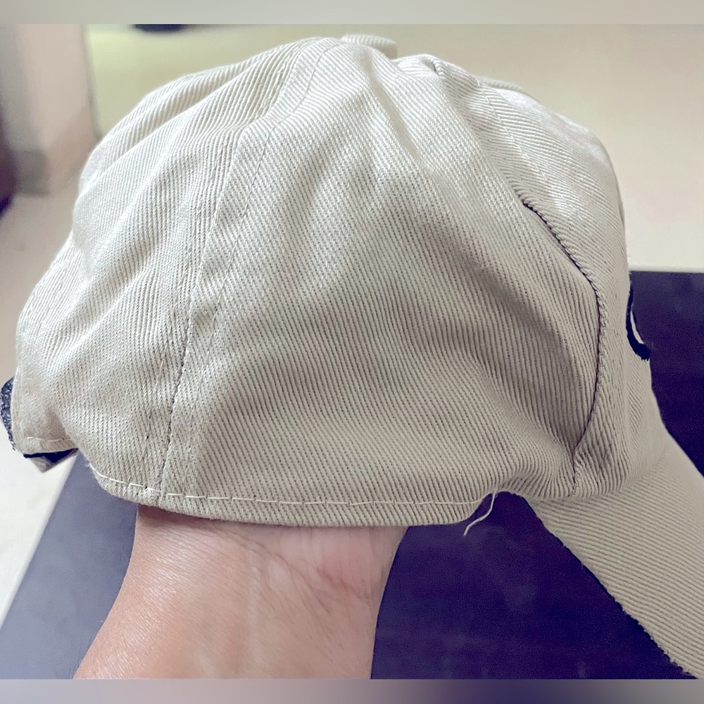 Beige colour cotton athletic cap for outdoor activities for adults in free size - Picture 2 of 3